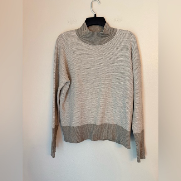 Rachel Zoe Mock Neck Sweater - Size Large - Picture 1 of 6